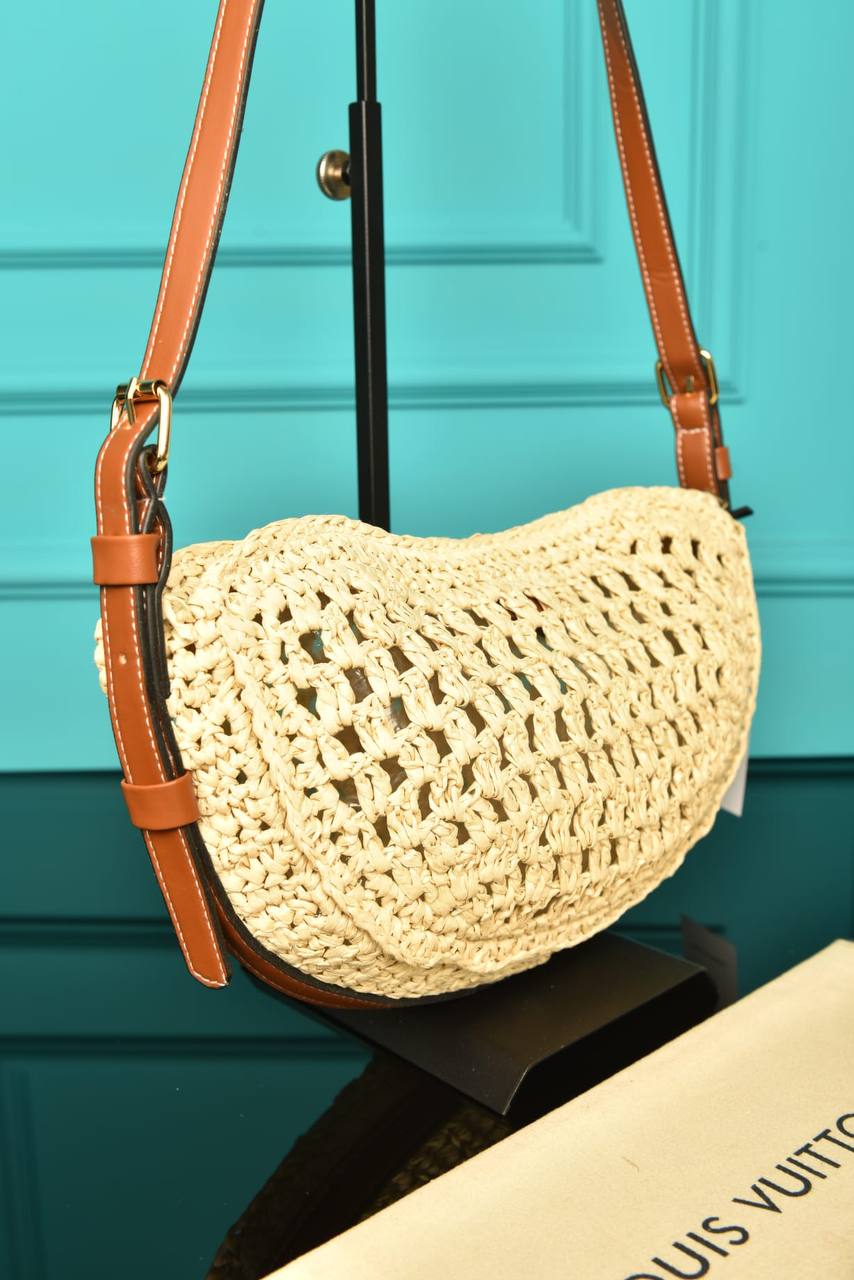 LVS- Icare in Raffia