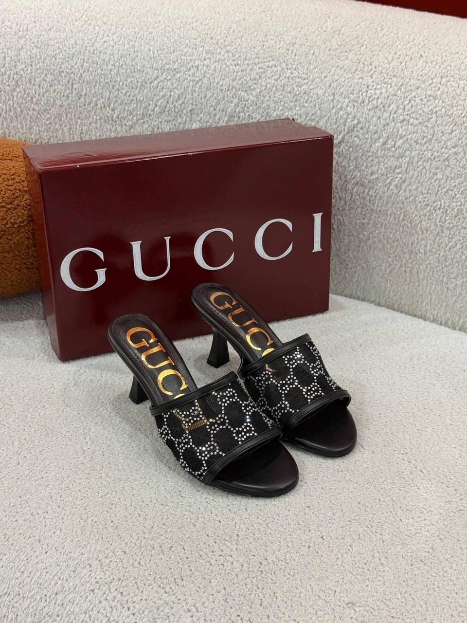 GG- Slippers
