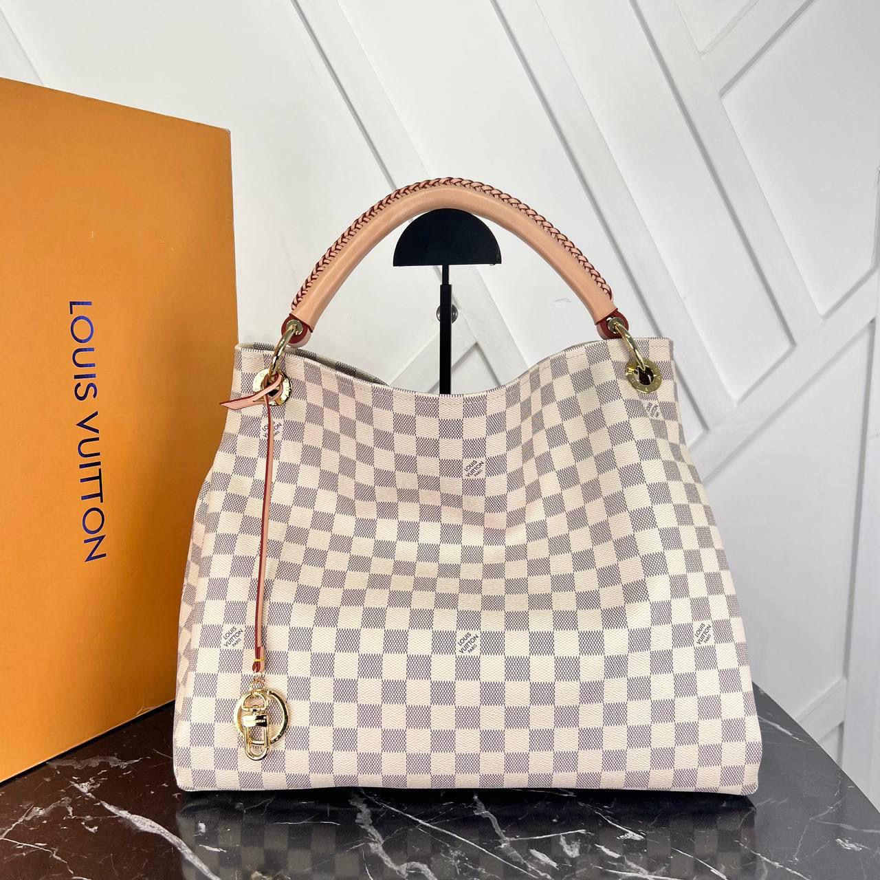 LVS- Artsy MM Bag