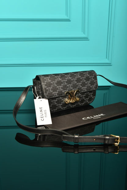 Triomphe Shoulder Bag In Shiny