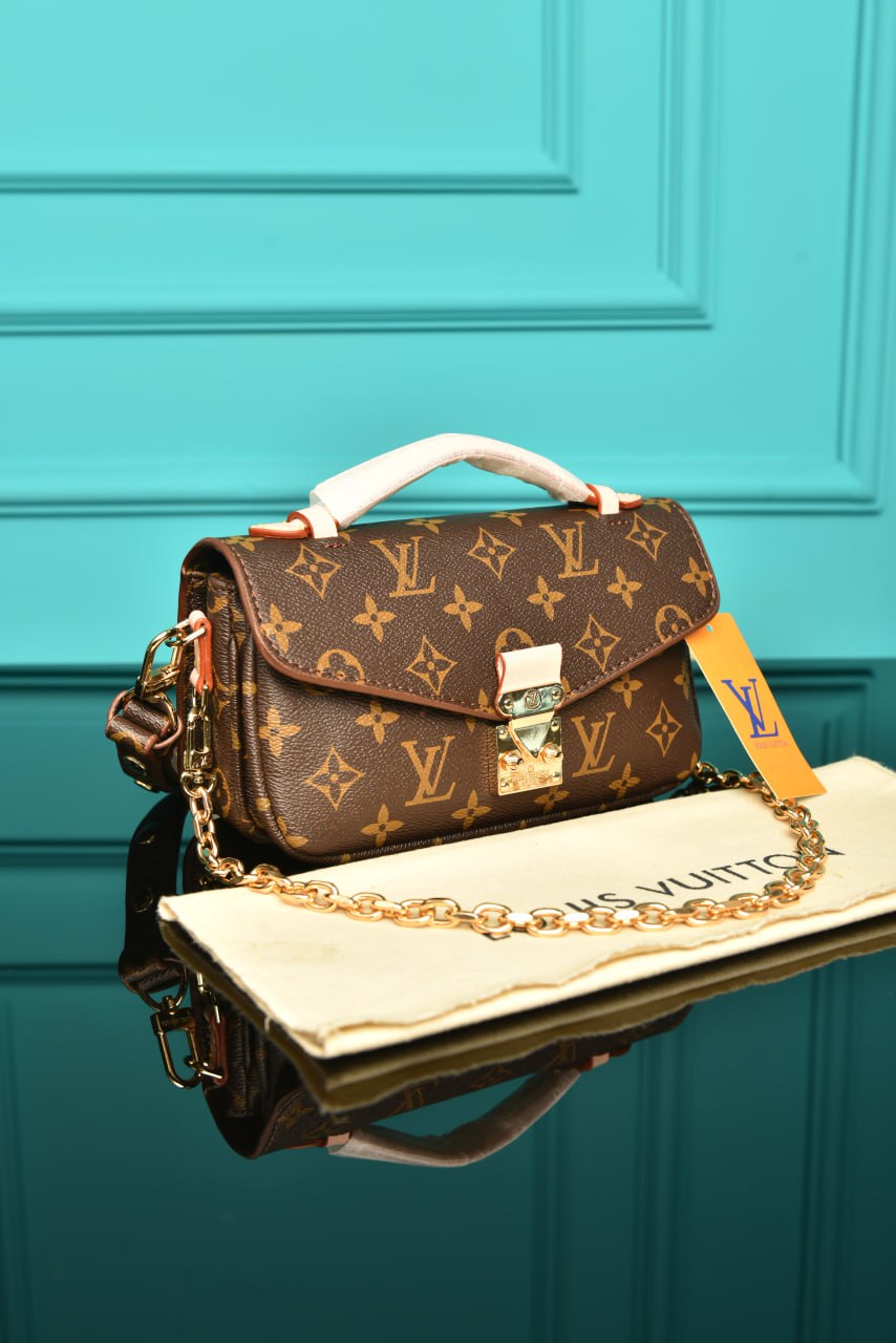 LVS- Pochette Metis East