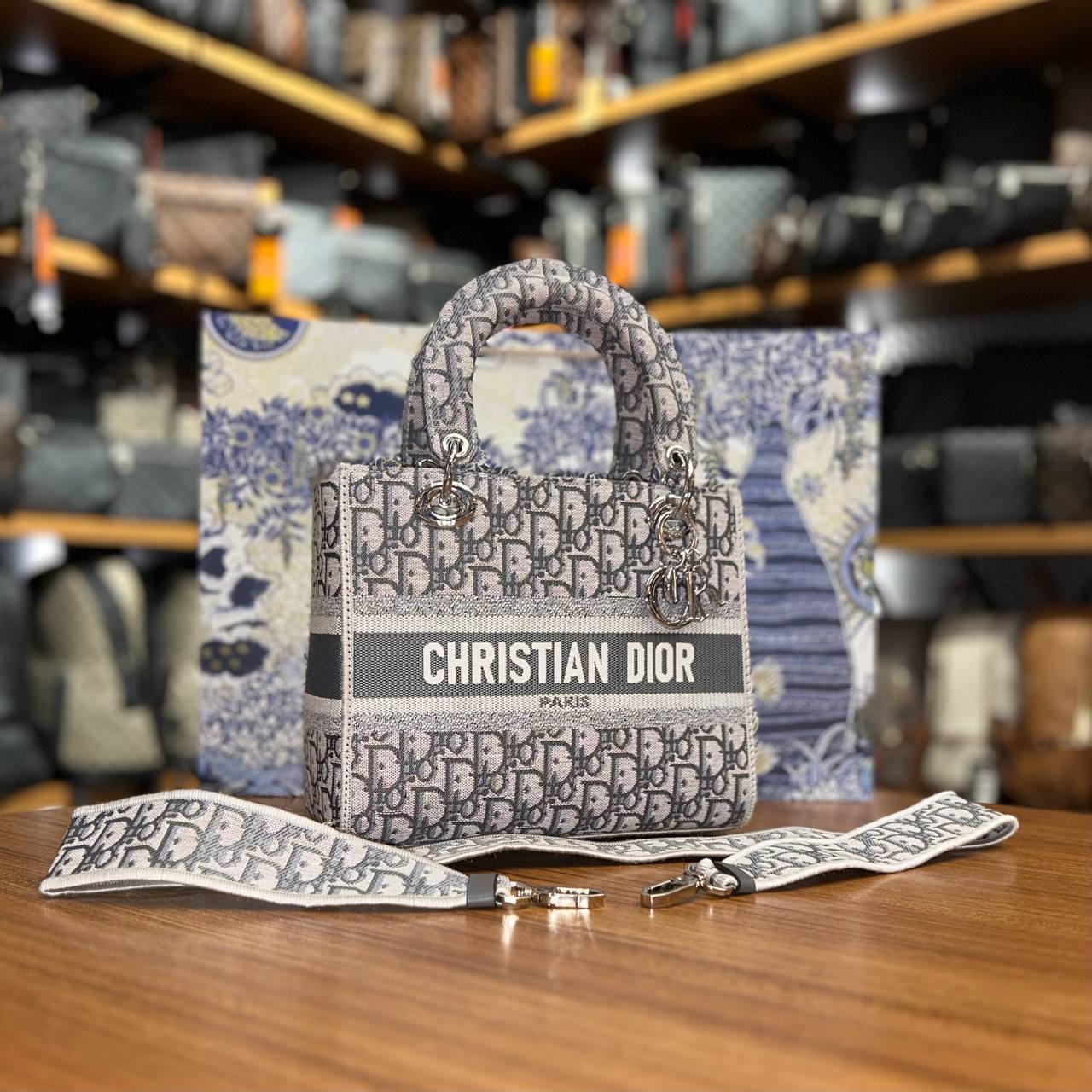 Medium Lady Bag