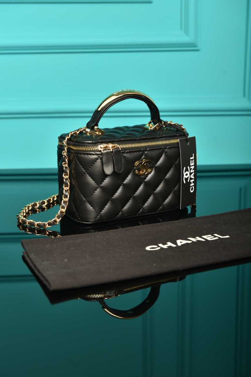 CHL- Quilted Lambskin Vanity Case Bag