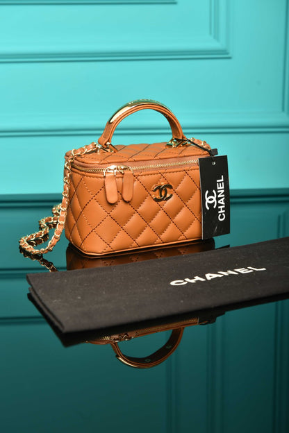 CHL- Quilted Lambskin Vanity Case Bag