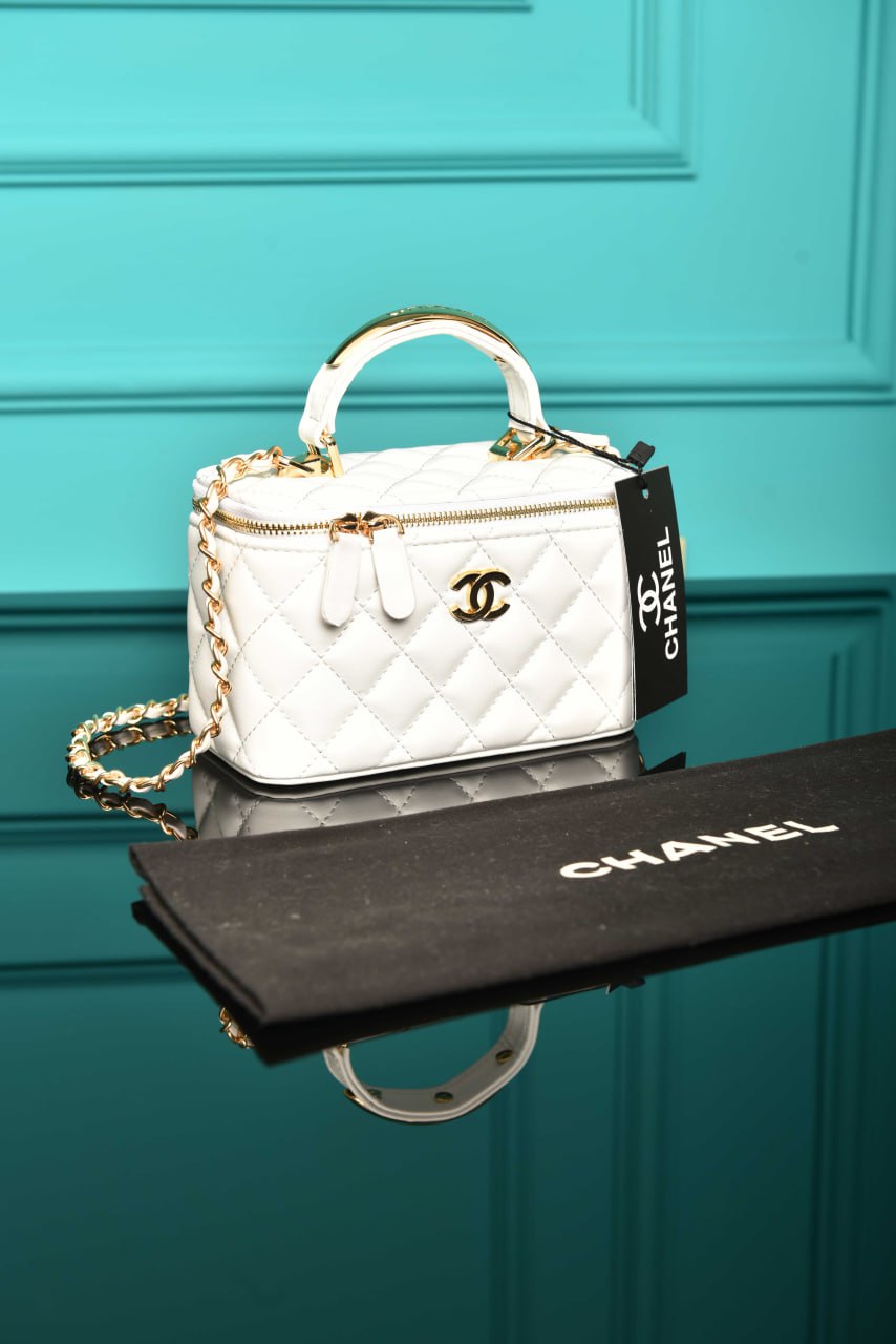 CHL- Quilted Lambskin Vanity Case Bag