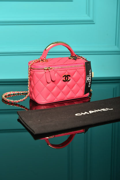 CHL- Quilted Lambskin Vanity Case Bag