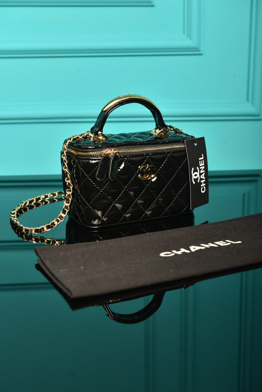 Quilted Small Lambskin Vanity Case