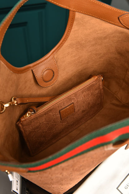 Giglio Small Tote Bag in Suede