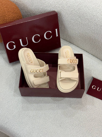 GG- Slippers