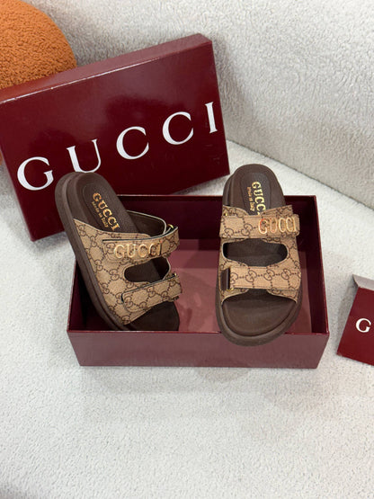 GG- Slippers