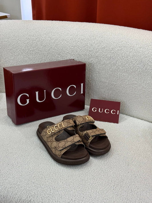 GG- Slippers
