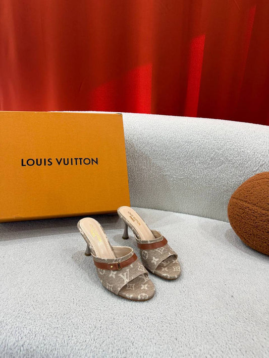 LVS- Slippers