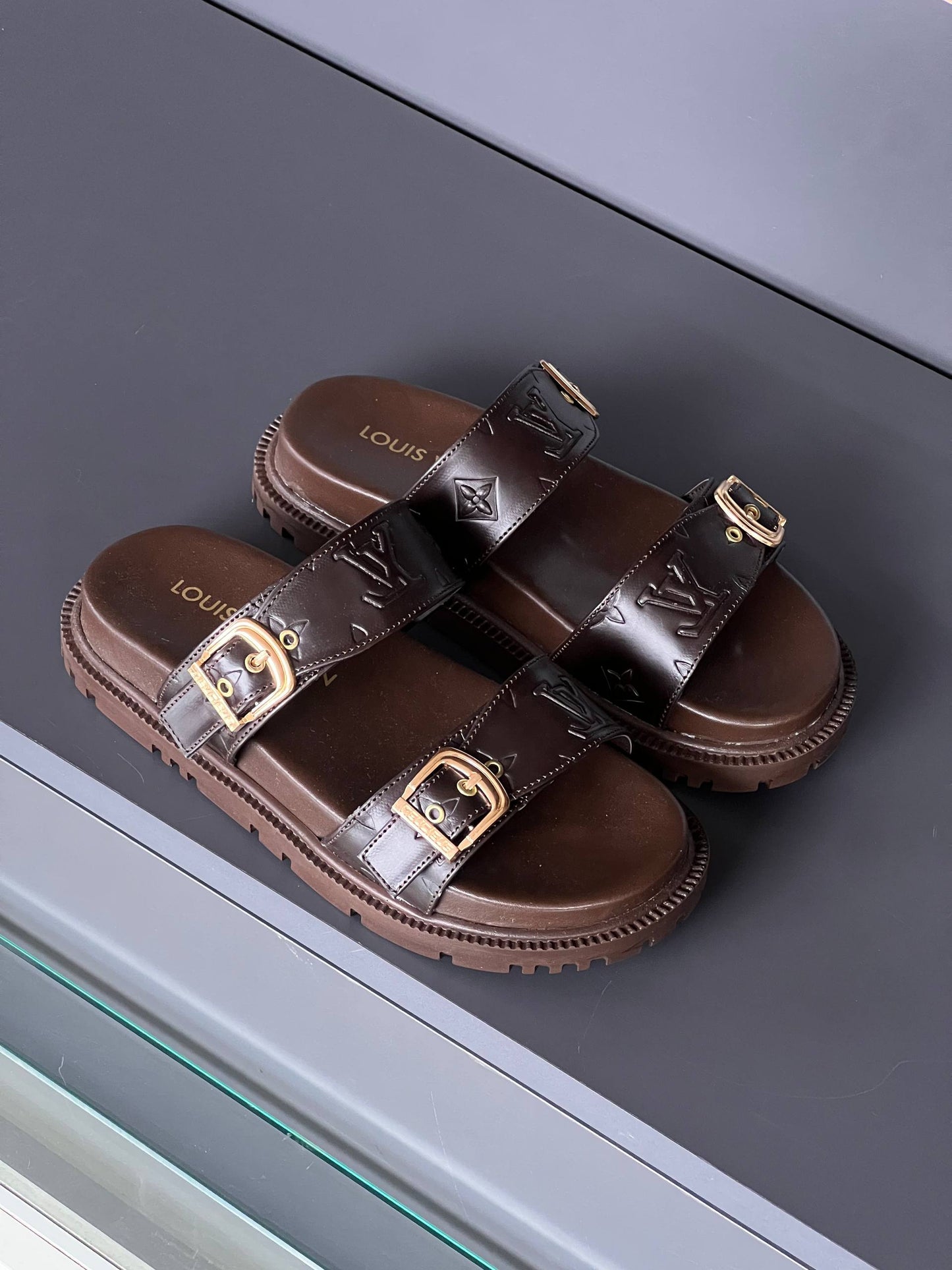 LVS- Slippers