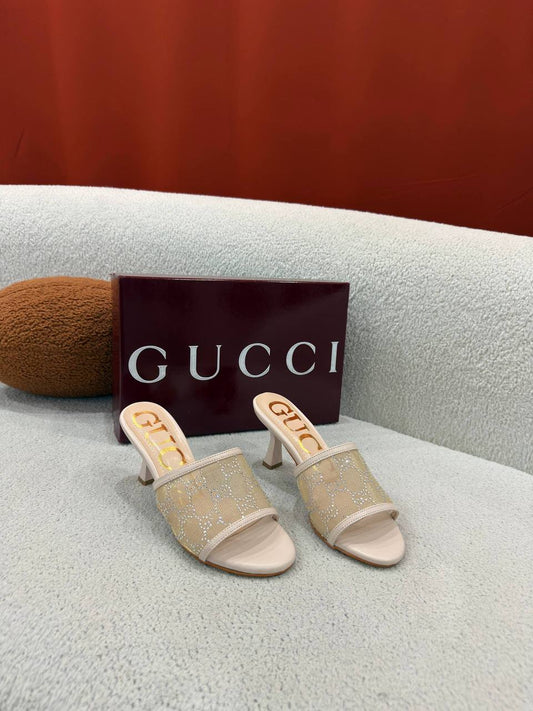 GG- Slippers
