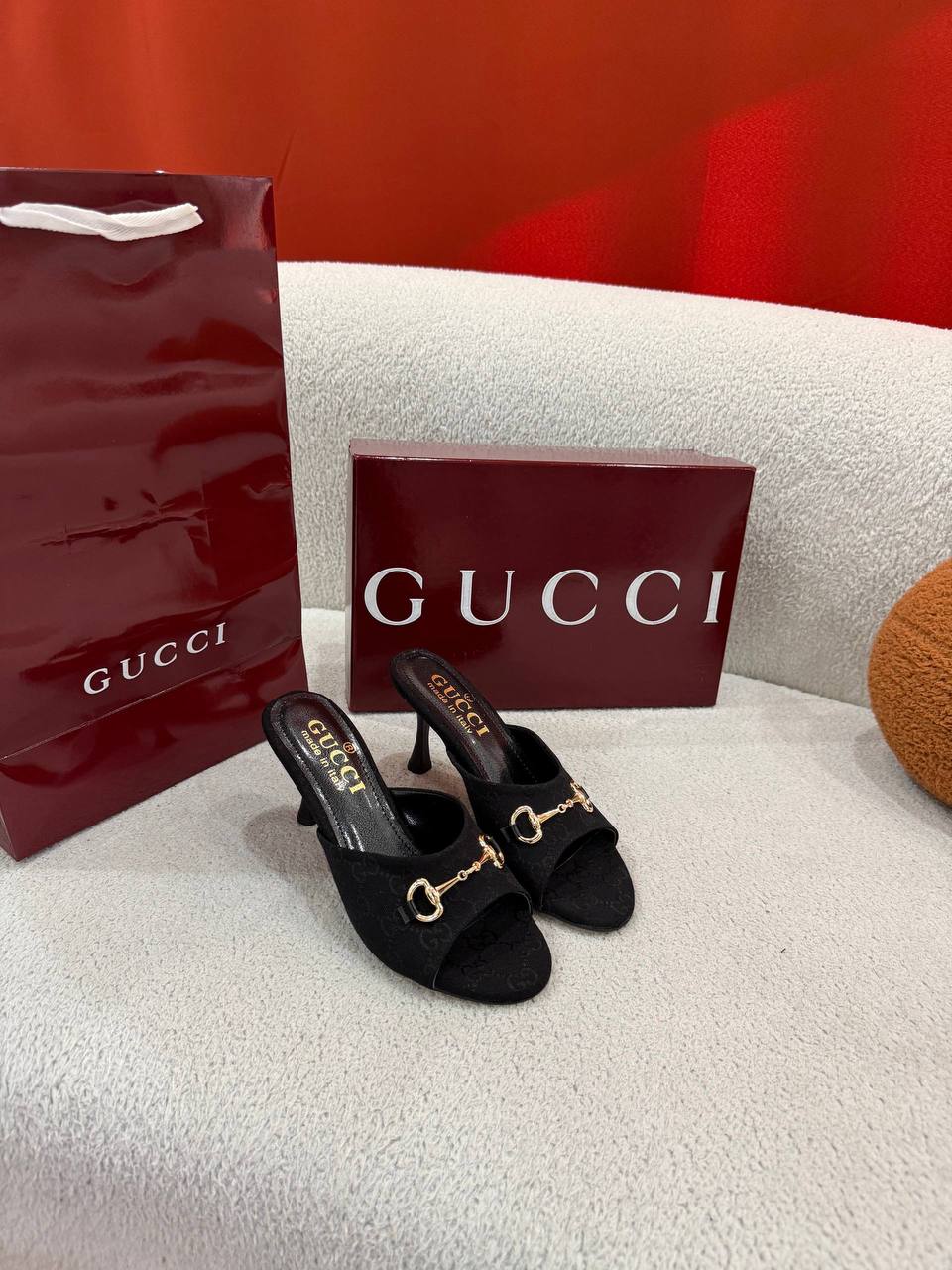 GG- Slippers