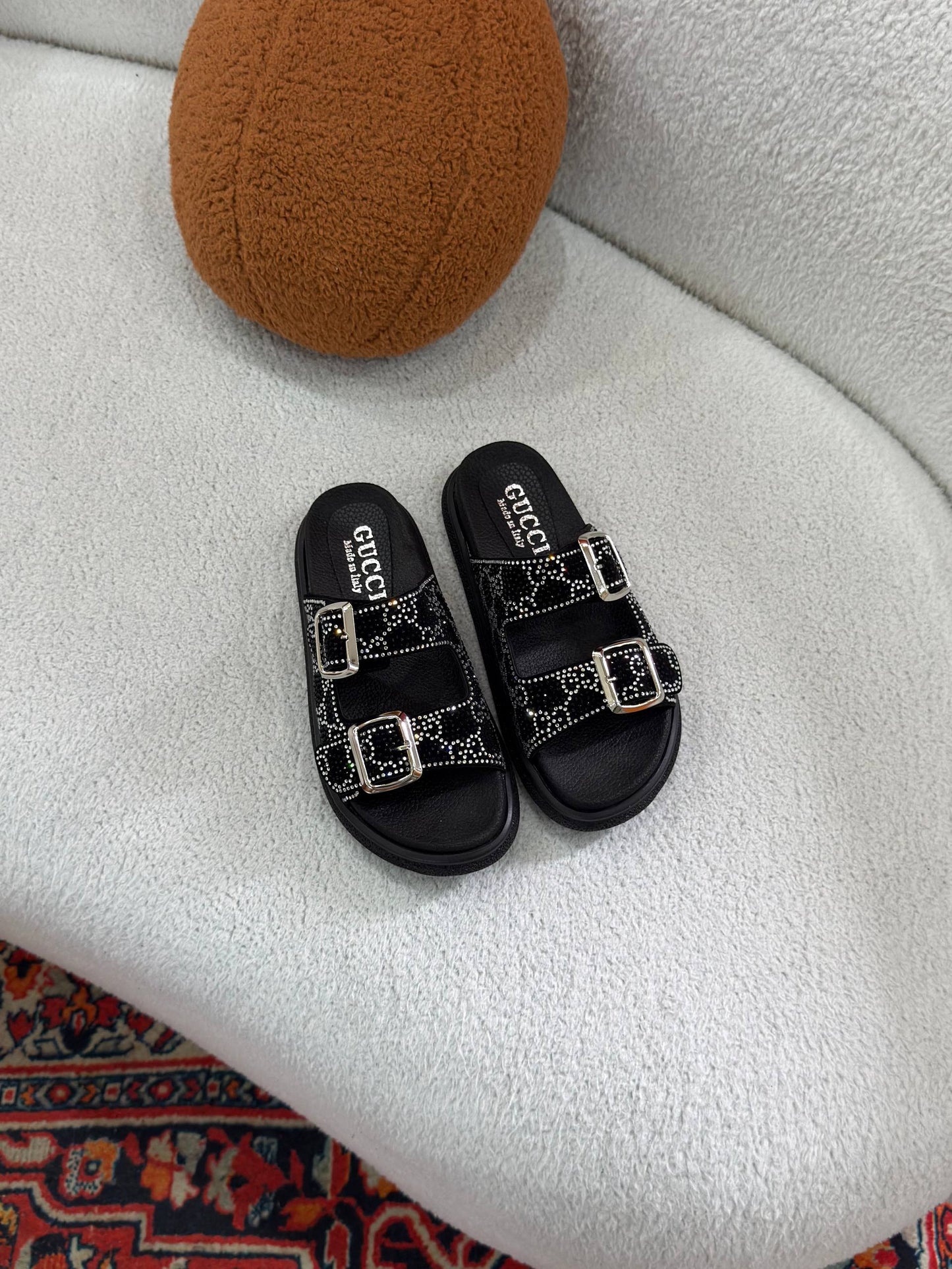 GG- Slippers
